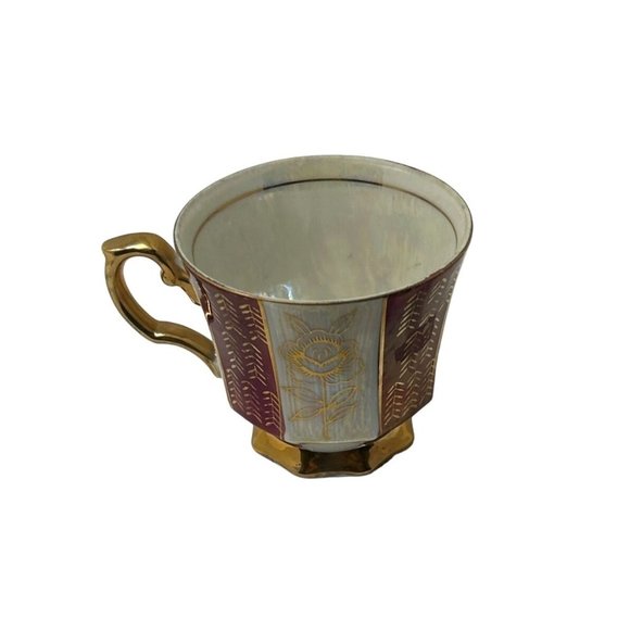 Vintage Beautifully Detailed Tea Cup in‎ Burgundy & Off White - Rose Design - Picture 4 of 6